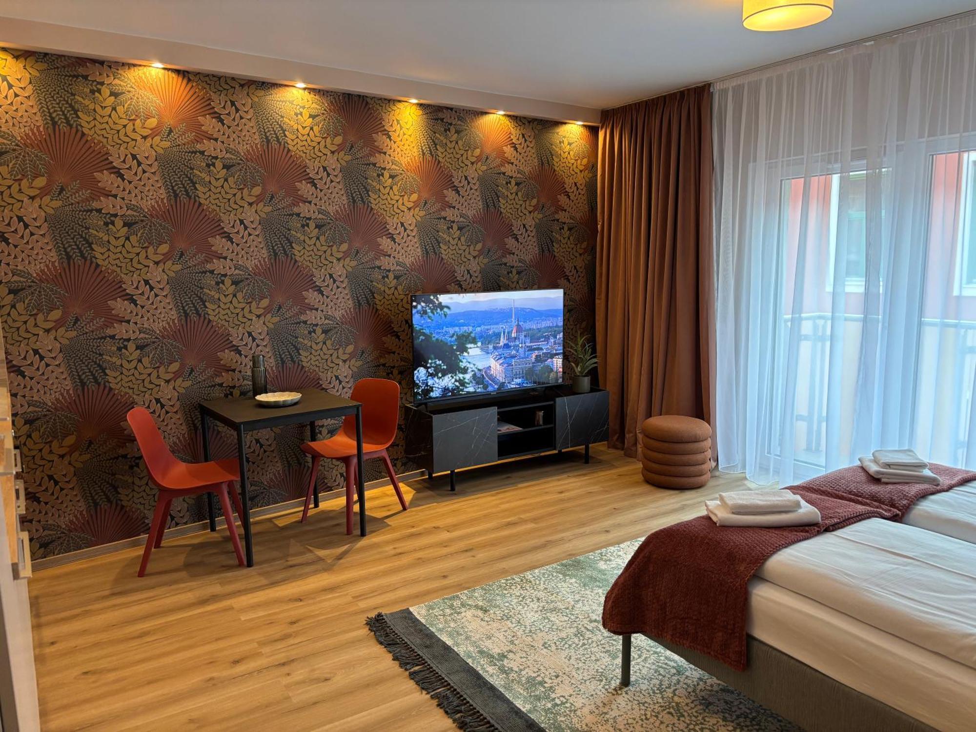 Broadway Residence — Photos 3
